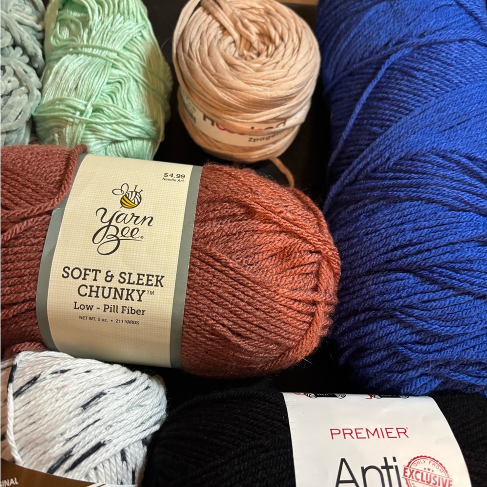 Yarn Collection with Assorted Colors - Picture 3 of 7